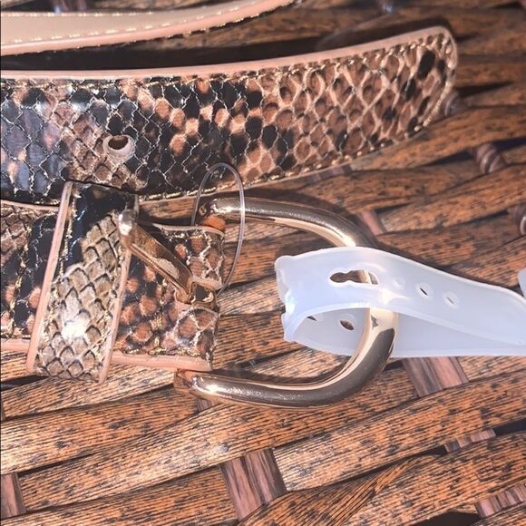 Women’s Belt  - Picture 5 of 5